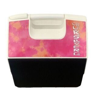 Igloo Quiksilver 7 Qt Playmate Cooler Pink Beach Collab Special Edition NWT